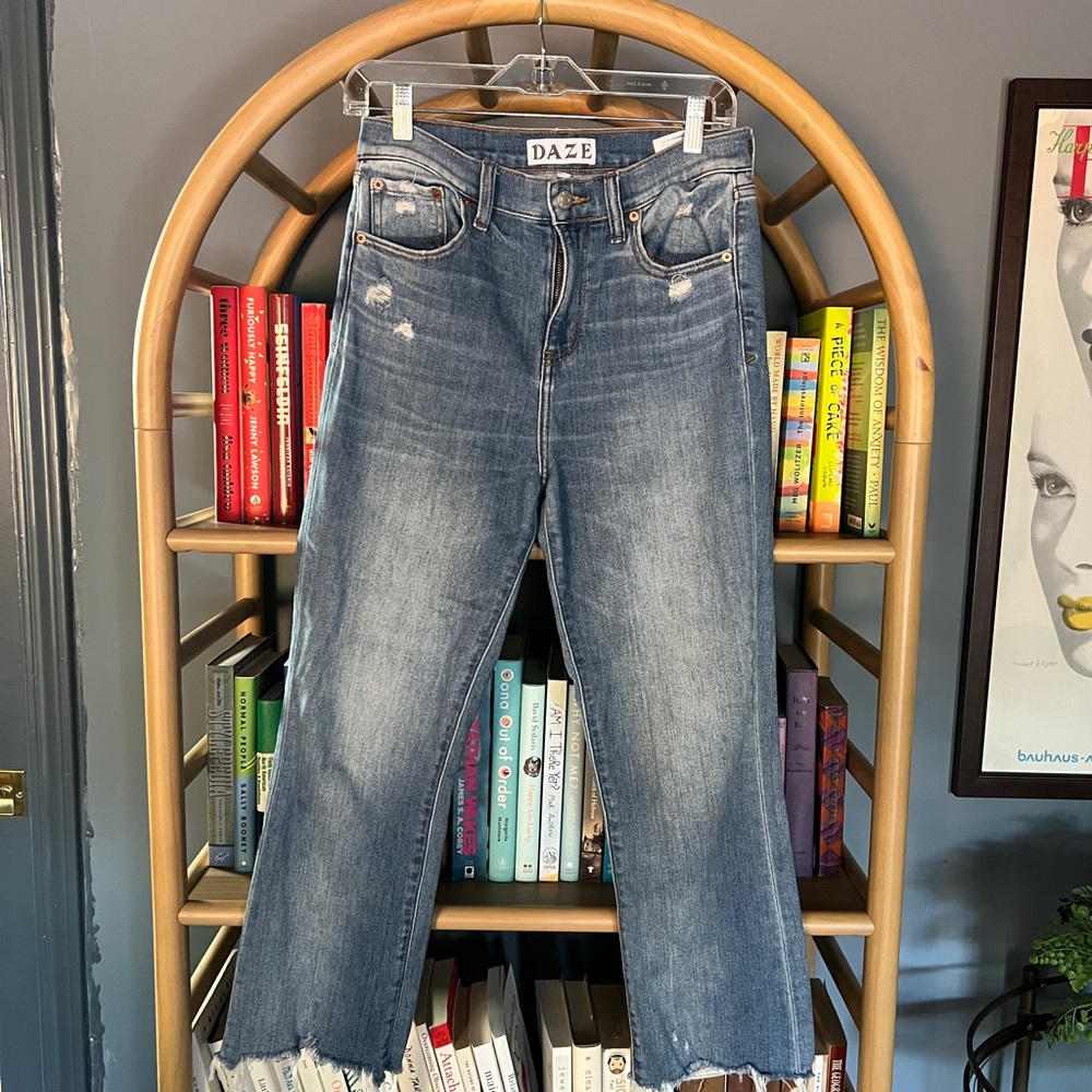 HIGH RISE KICK FLARE CROPPED JEANS